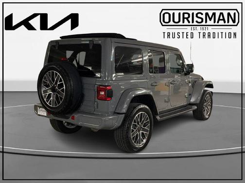 Sting Gray Clearcoat 2022 Jeep Wrangler Unlimited 4xe Sahara