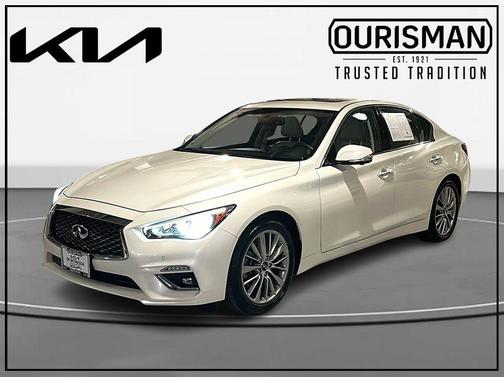 2023 INFINITI Q50 LUXE