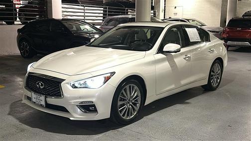 2023 INFINITI Q50 LUXE