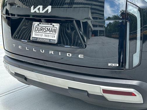 Ebony 2027 Kia Telluride EX