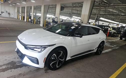 Snow White Pearl 2024 Kia EV6 GT-Line