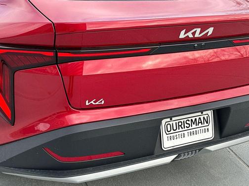 2025 Kia K4 EX