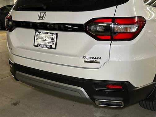 2023 Honda Pilot Touring