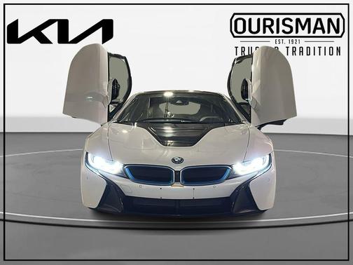 Crystal White Pearl Metallic 2019 BMW i8 Base