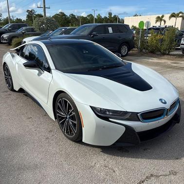 Crystal White Pearl Metallic 2019 BMW i8 Base