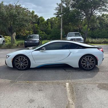 Crystal White Pearl Metallic 2019 BMW i8 Base