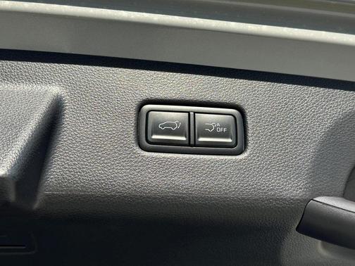 2025 Kia Carnival Hybrid SX
