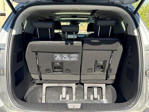 2025 Kia Carnival Hybrid SX