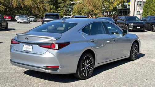 Iridium 2023 Lexus ES 250 250