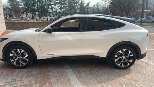 2021 Ford Mustang Mach-E Premium