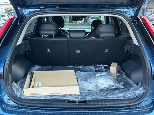 Mineral Blue 2026 Kia Niro EV Wind