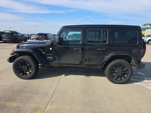 2024 Jeep Wrangler 4xe Sahara
