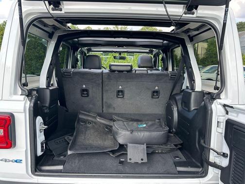 Bright White Clearcoat 2023 Jeep Wrangler 4xe Sahara