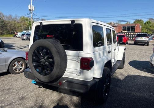 Bright White Clearcoat 2023 Jeep Wrangler 4xe Sahara