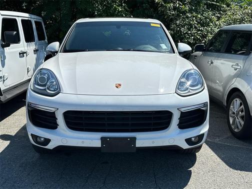 2018 Porsche Cayenne Base