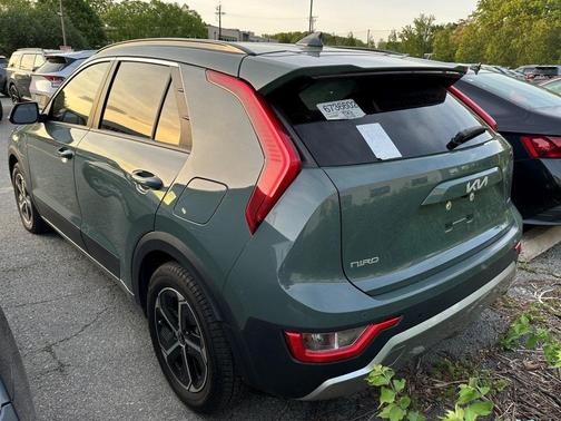 2023 Kia Niro Plug-In Hybrid EX