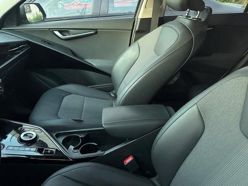 2023 Kia Niro Plug-In Hybrid EX