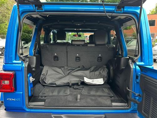 Hydro Blue Pearlcoat 2022 Jeep Wrangler Unlimited 4xe Sahara