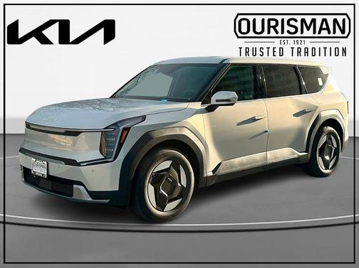 2026 Kia EV9 Light Long Range