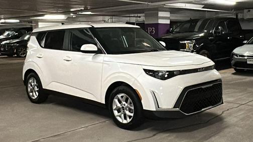 2023 Kia Soul LX