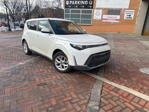 2023 Kia Soul LX