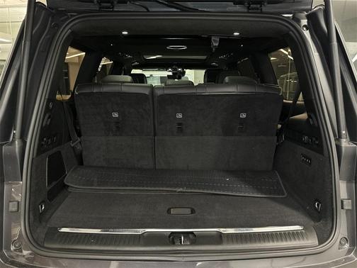 2022 Jeep Grand Wagoneer Series II