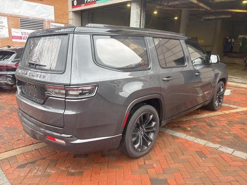 2022 Jeep Grand Wagoneer Series II