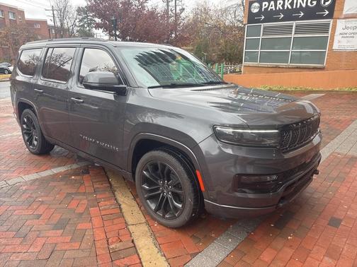 2022 Jeep Grand Wagoneer Series II