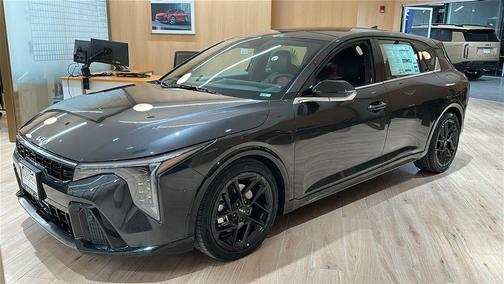 2026 Kia K4 GT-LINE