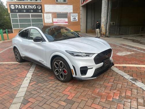 Space White Metallic 2022 Ford Mustang Mach-E GT