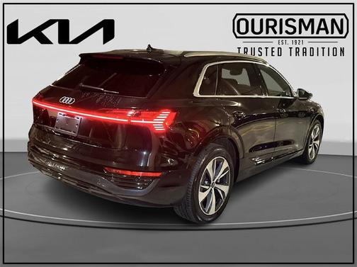 2024 Audi Q8 e-tron Premium