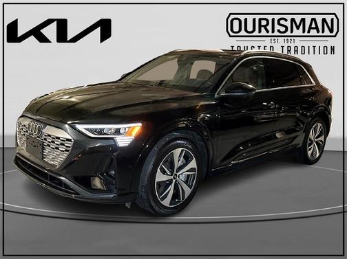 2024 Audi Q8 e-tron Premium