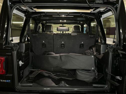 Black Clearcoat 2022 Jeep Wrangler Unlimited 4xe Sahara