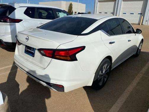 2025 Nissan Altima S