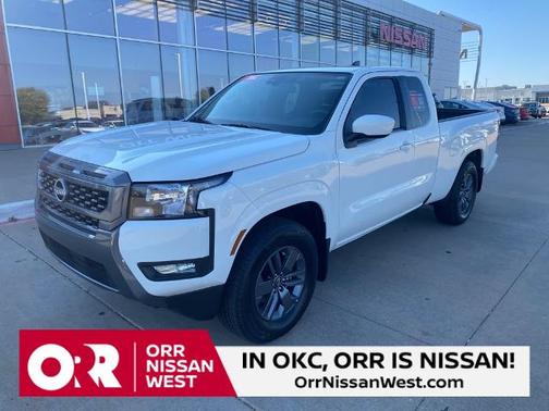 2025 Nissan Frontier SV