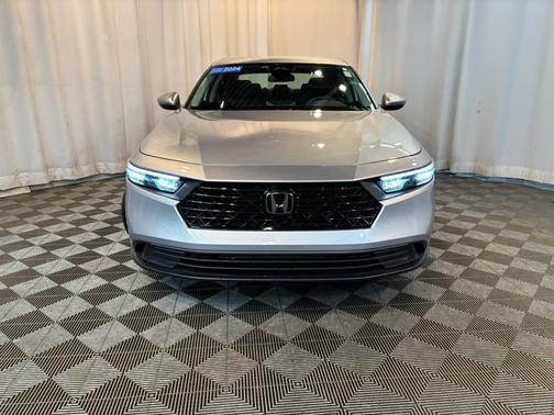 Solar Silver Metallic 2024 Honda Accord