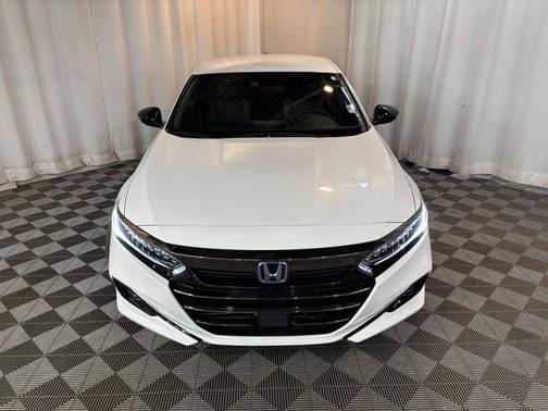 2022 Honda Accord Hybrid 