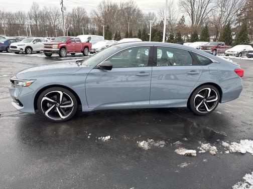 2022 Honda Accord 