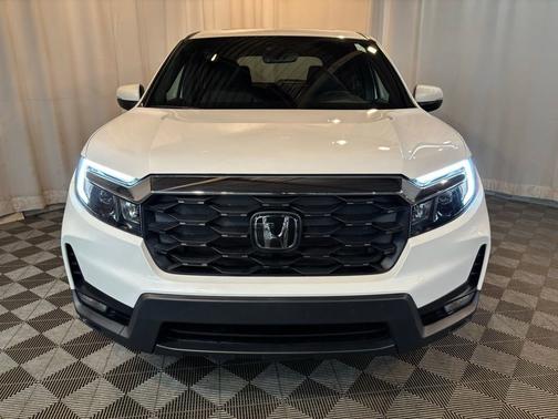 Platinum White Pearl 2023 Honda Passport