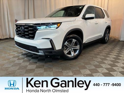 Platinum White Pearl 2023 Honda Pilot