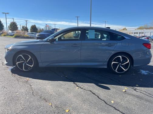2022 Honda Accord 