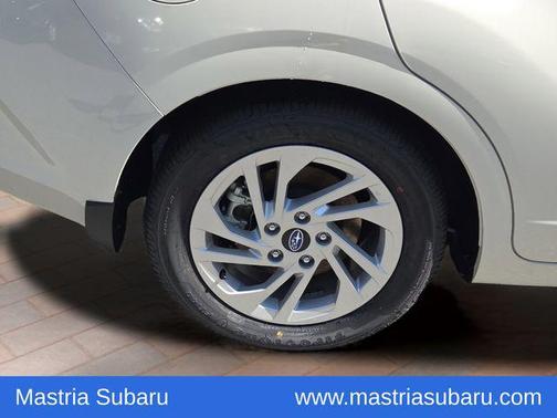 Crystal White Pearl 2025 Subaru Impreza Base