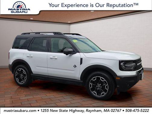 Oxford White 2025 Ford Bronco Sport Outer Banks