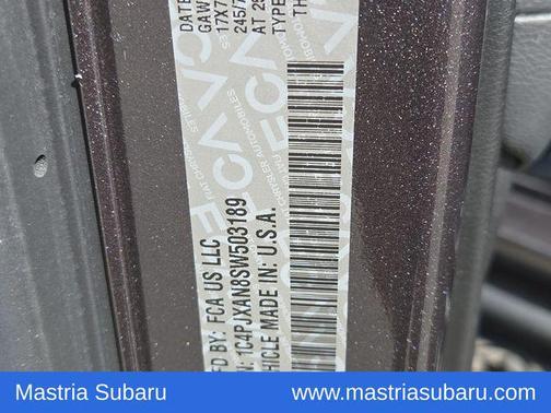 Granite Crystal Metallic Clearcoat 2025 Jeep Wrangler Sport