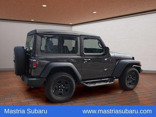 Granite Crystal Metallic Clearcoat 2025 Jeep Wrangler Sport