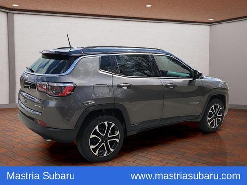 Granite Crystal Metallic Clearcoat 2022 Jeep Compass Limited