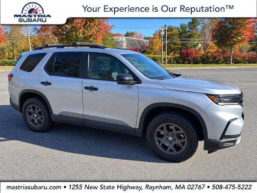 Silver Metallic 2025 Honda Pilot TrailSport