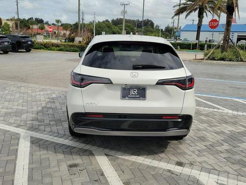 Platinum White Pearl 2025 Honda HR-V EX-L