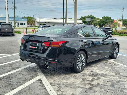 Black 2025 Nissan Altima SV
