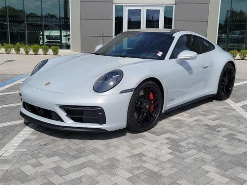 2024 Porsche 911 Carrera GTS